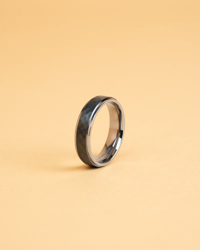 6mm Titanium ring with silver & black finish