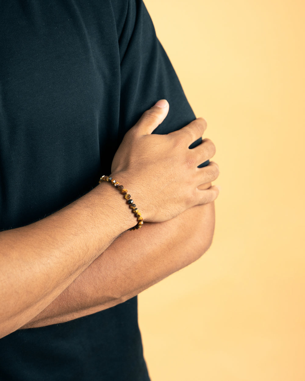 Bracelet with 6mm Tiger Eye stone and titanium element