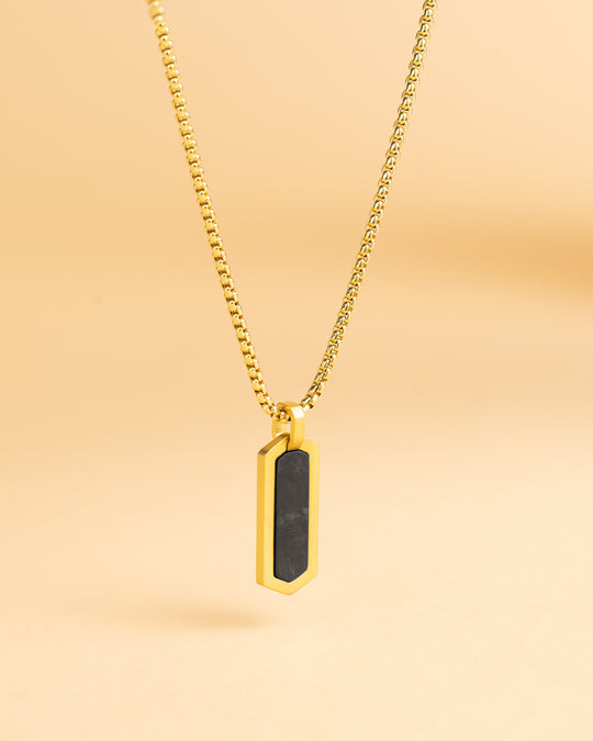 Gold-plated stainless steel necklace with a forged carbon finish