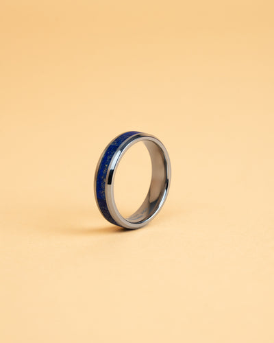 6mm Titanium ring met Lapis Lazuli steen