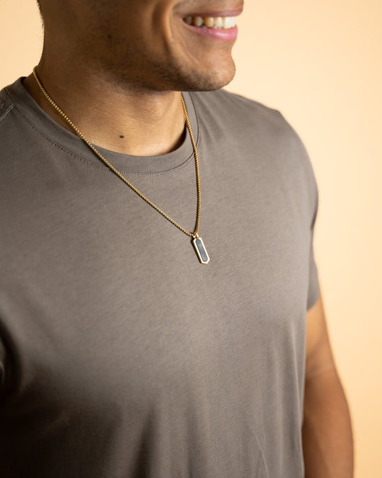 Gold-plated stainless steel necklace with a forged carbon finish