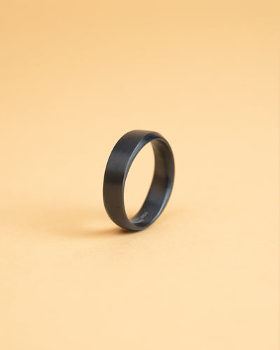 Bague de 6mm torsadée en titane noir