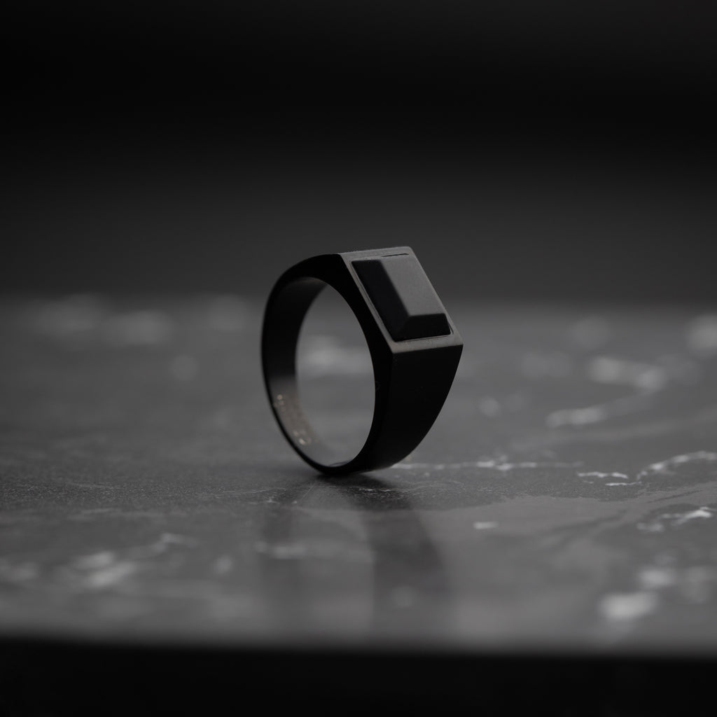Black Titanium signet ring with black Agate stone – Gemini Official